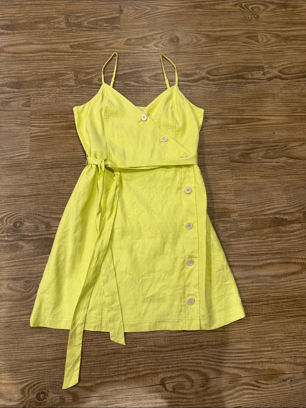 EUC Banana Republic Chartreuse Linen Blend wrap dress Size 8 ~$129 worn once!
